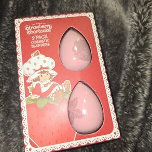 Nwt 2pk Strawberry Shortcake Cosmetic Blenders Make Up New